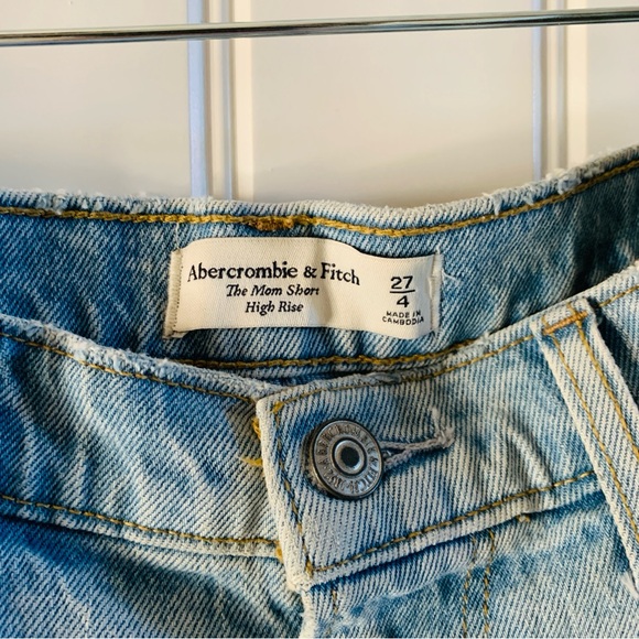 Abercrombie & Fitch The Mom Short High Rise 2.5” Inseam Jean Shorts | Size 27 - Picture 2 of 5